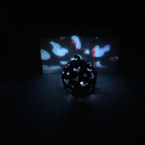 Mickey Mouse LED faux pumpkin - Picture 12 of 15